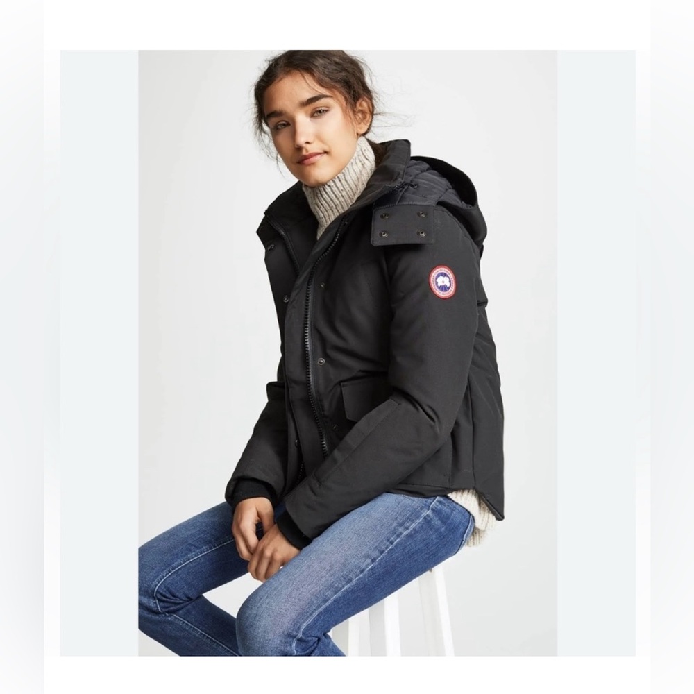 Canada Goose Women's Blakely Parka - Picture 3 of 15